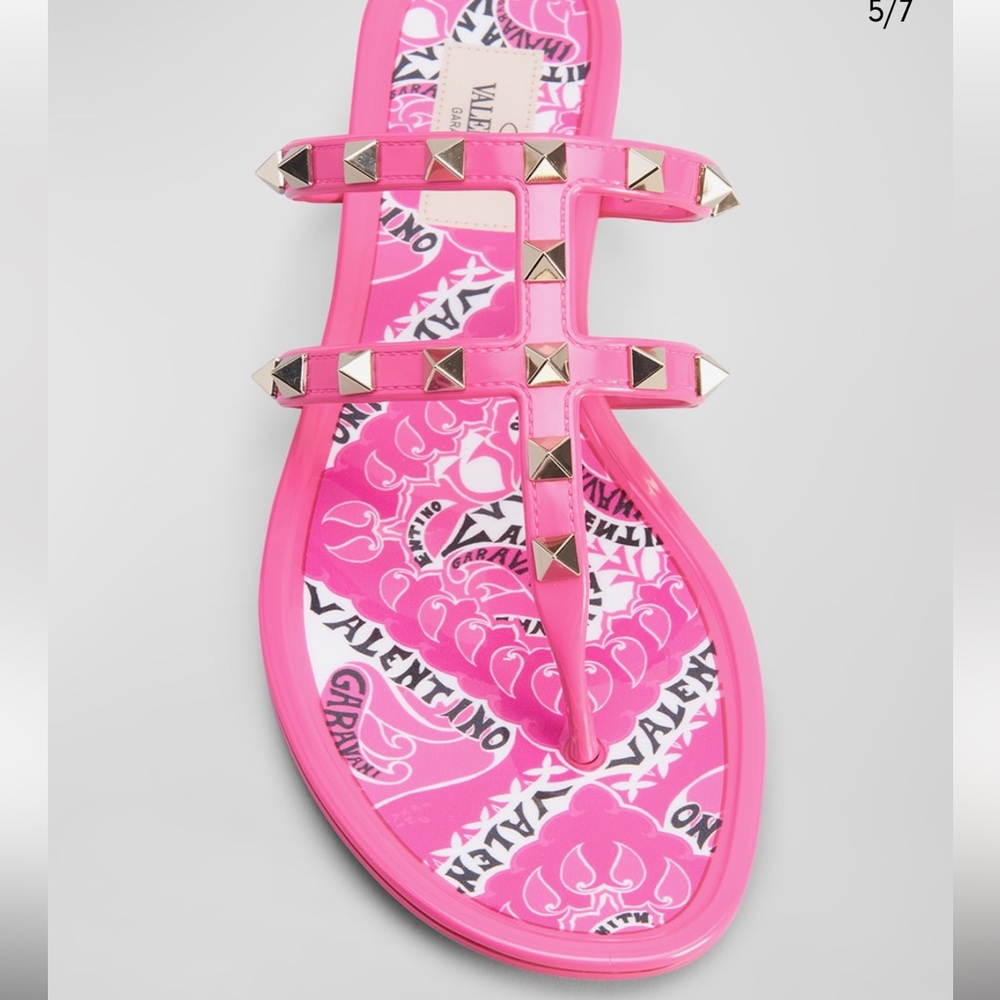 Valentino Garavani
Summer Rockstud Caged Flat Thong Sandals
